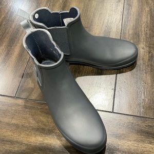 Hunter short rain boots